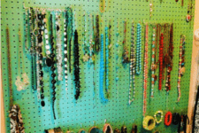 32 colorful pegboard for jewelry storage of all kinds