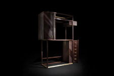 01 Hampton display cabinet is also an art work with a balance between empty and filled, with chic finishes and eye-catchy shapes