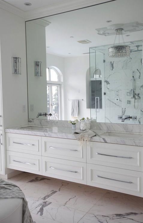 30 Cool Ideas To Use Big Mirrors In Your Bathroom - DigsDigs