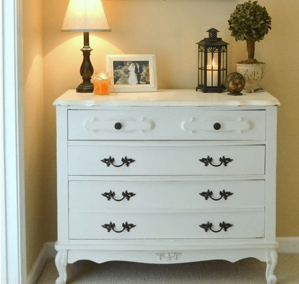 8 Reasons And 28 Examples To Use Vintage Dressers In Your Interior