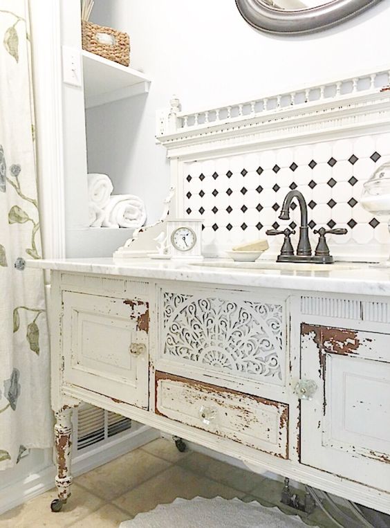 29 vintage and shabby chic vanities for your bathroom