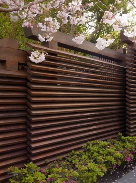 Oriental-style modern wooden fence