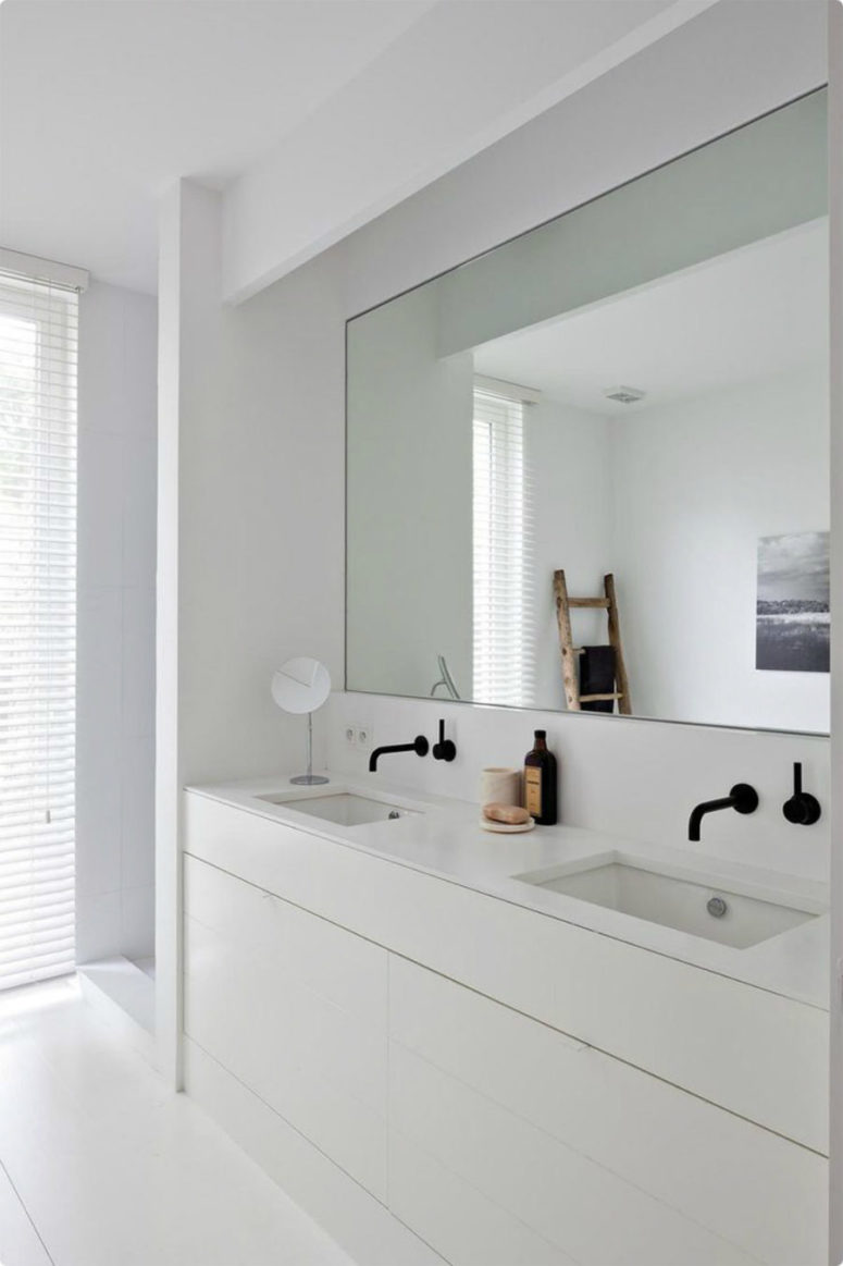 30 Cool Ideas To Use Big Mirrors In Your Bathroom DigsDigs