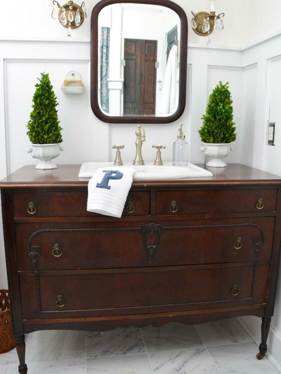 29 Vintage And Shabby Chic Vanities For Your Bathroom