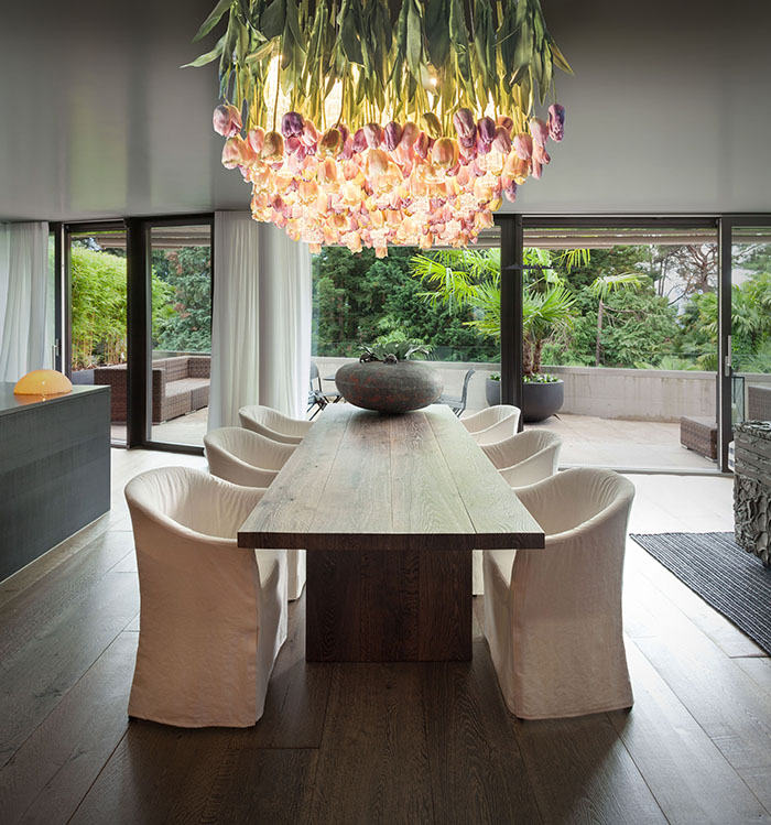 chandelier that makes a statement Such a statement piece would look amazing in any modern space, especially if it's a girlish room, and will add spring charm to it