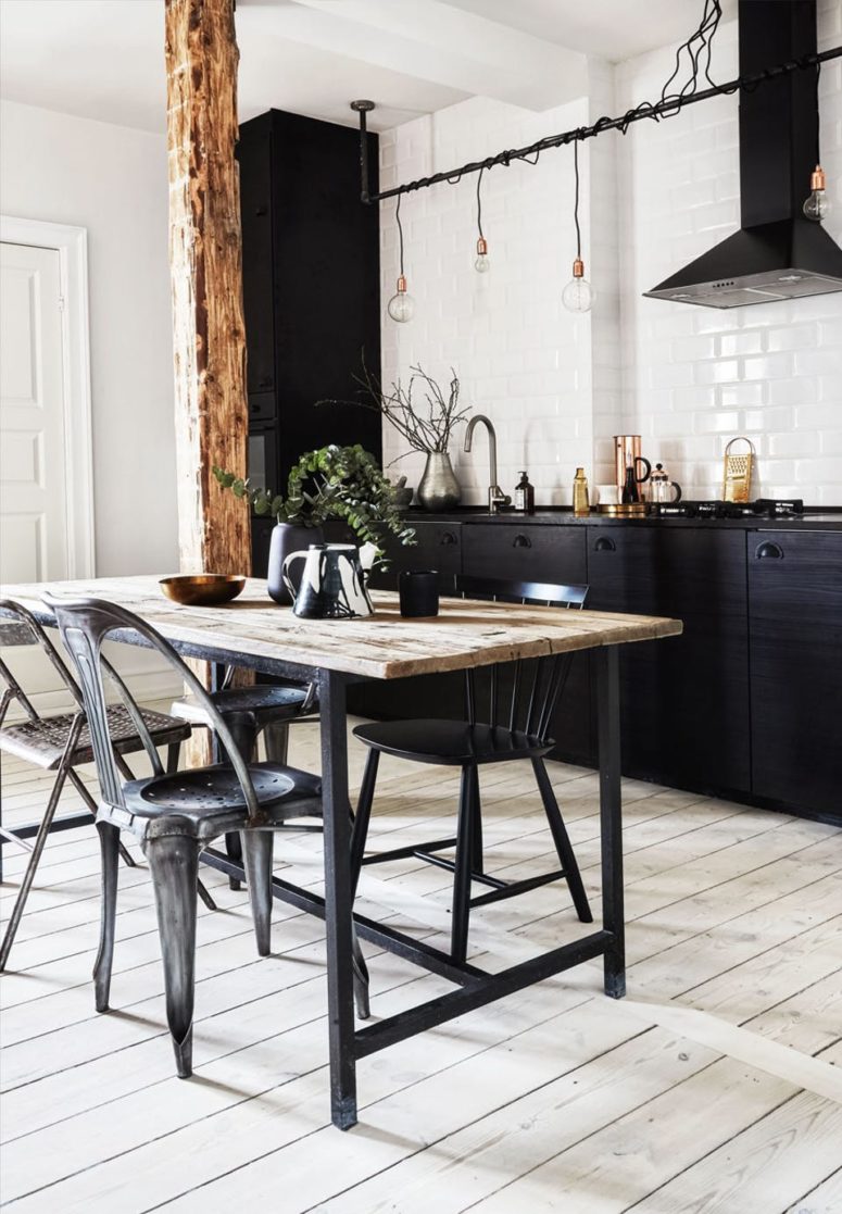 b&w kitchen design The kitchen and dining space are united with the living space, the kitchen is black and white with natural wood touches