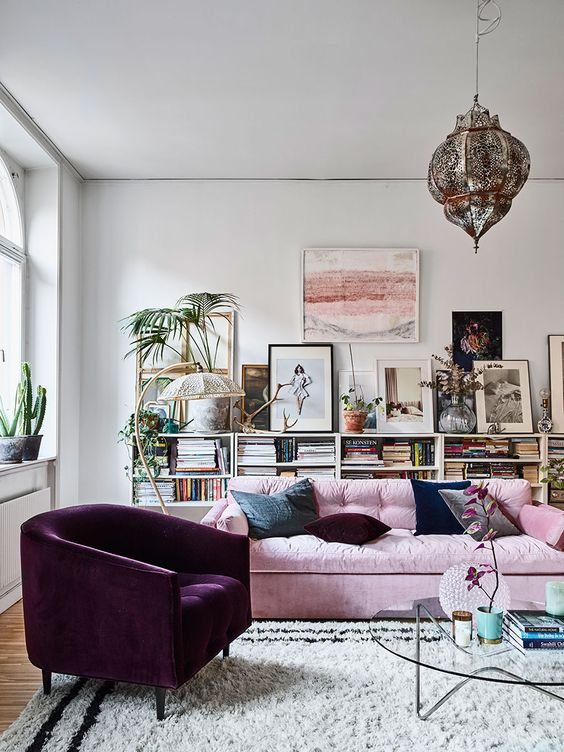 32 Feminine Living Room Furniture Ideas That Inspire - DigsDigs