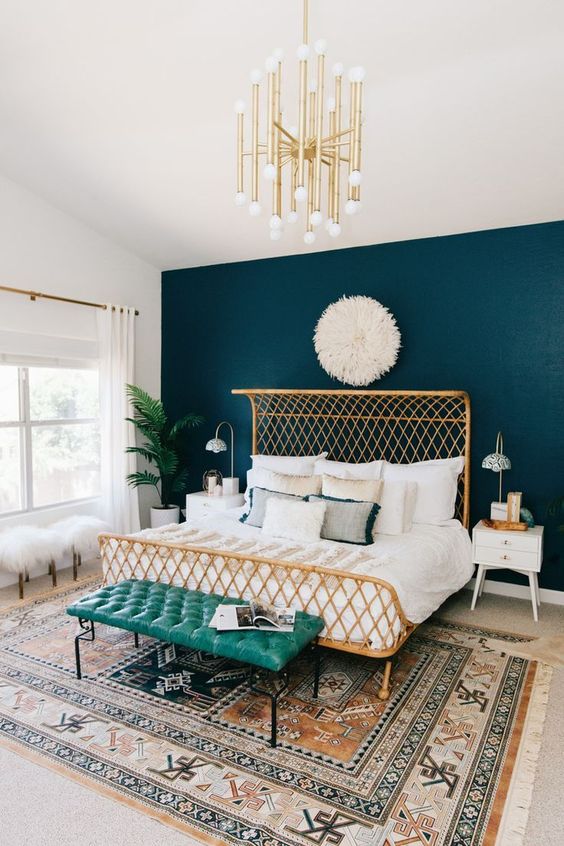 32 Cute And Delicate Feminine Bedroom Furniture Ideas