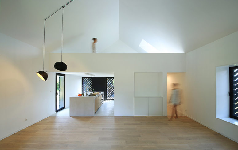 There's a mezzanine level, filled with light to enjoy the views