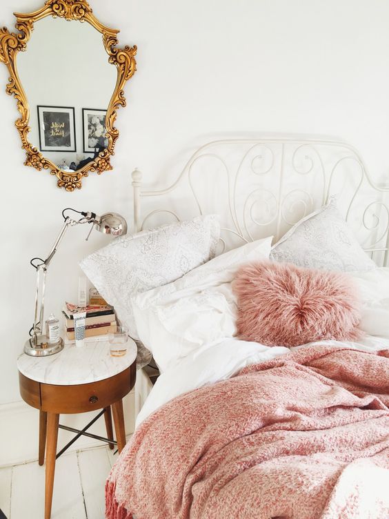 32 Cute And Delicate Feminine Bedroom Furniture Ideas Digsdigs