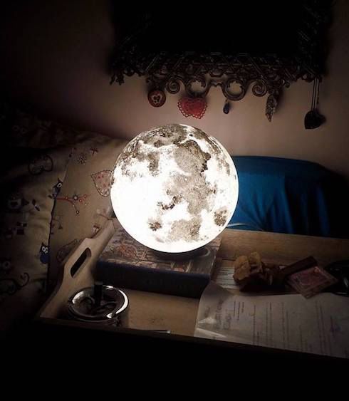 Moonlight brings the beauty of outer space into your kids room