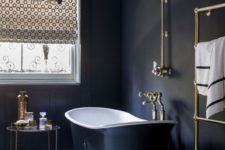 21 vintage-inspired free-standing bathtub with a black matter finish outside