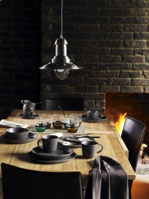 an industrial pendant lamp makes this area even more masculine