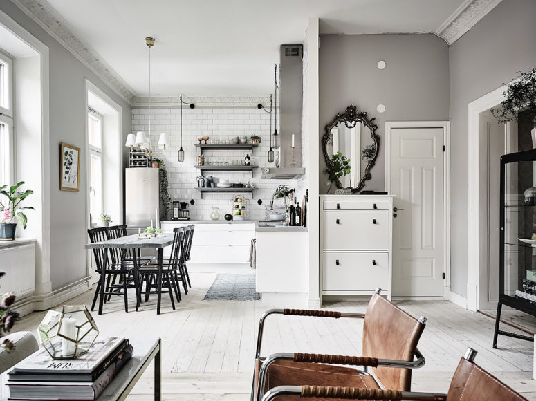 The main colors are white and off whites, and different materials created a textural and more interesting look The main colors are white and off-whites, and different materials created a textural and more interesting look