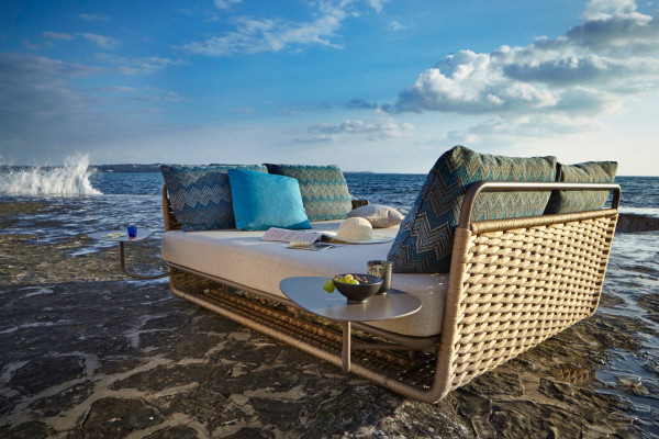 Portofino daybed by roberti Rattan (via design-milk.com)