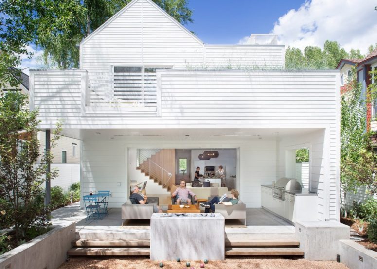 Game On Home With A Sense Of Victorian Elegance