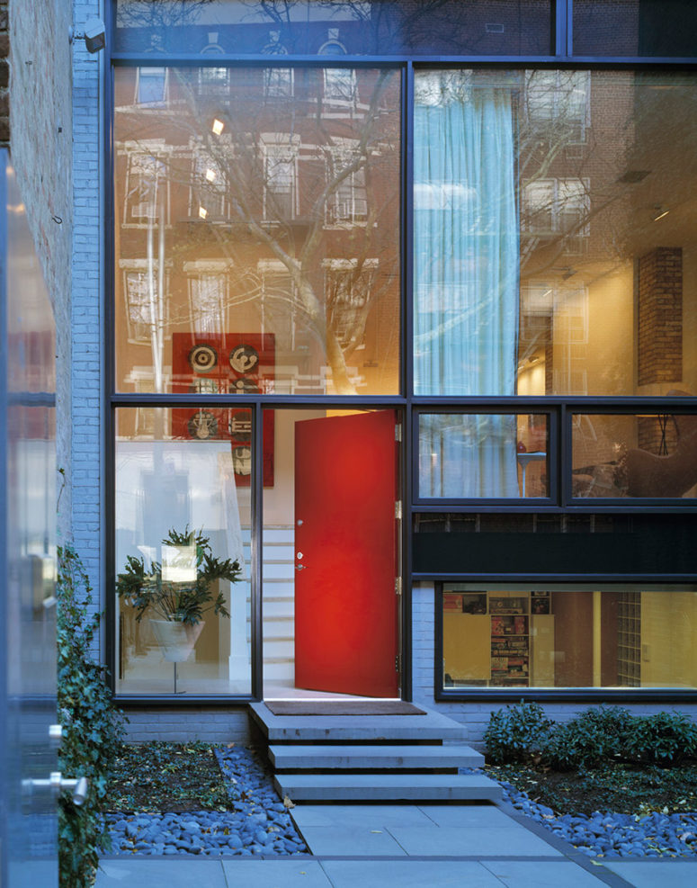 New York Townhouse Wtih Stunning Views And Designer Furniture