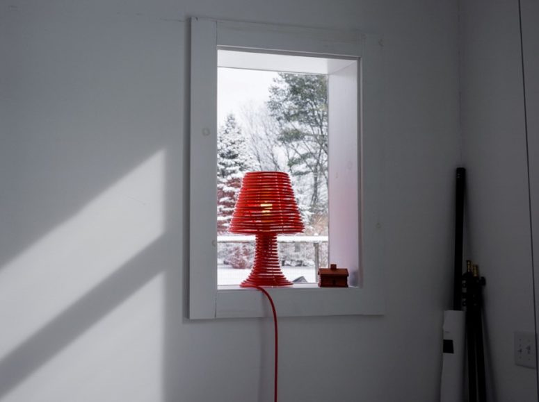A simple empty shape is covered with bold cord, it's not hidden, it's exposed, it's a brilliant idea for a modern home