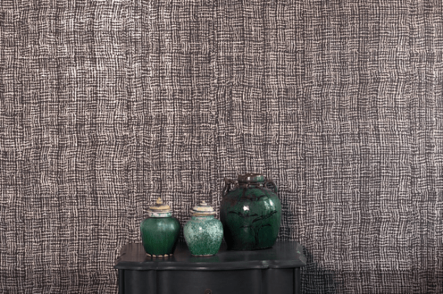 Washi is made of crushed and devoré paper on metallic ground, fire resistant