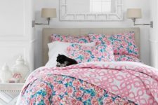 09 blue and pink floral bedding with geometric patterns on the lining