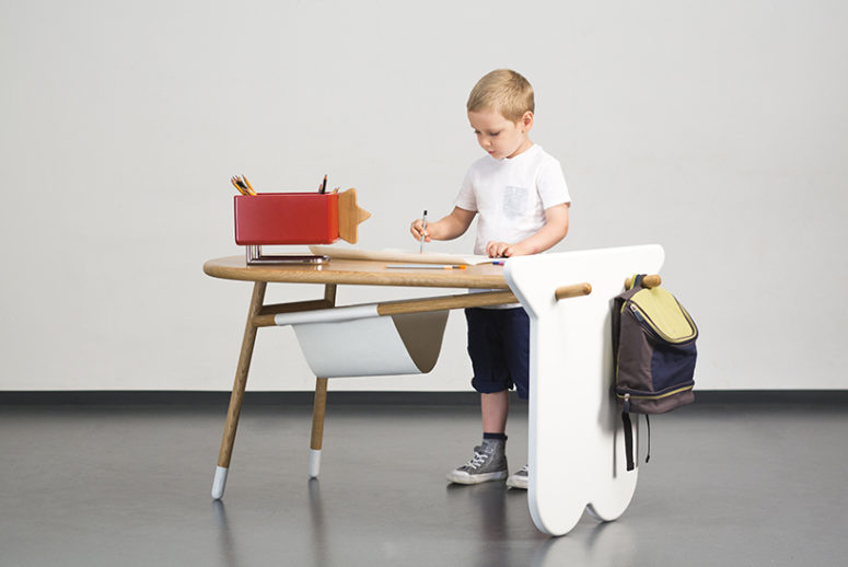 Fun Desk 9 Bright And Eye-Catchy Kids' Desk Ideas - DigsDigs
