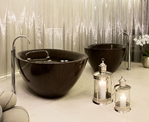 Laguna Pearl tub by Alegna (via www.alegna.ch)