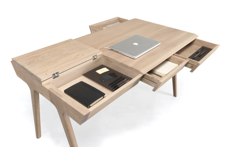 Metis Desk by Gonçalo Campos (via design-milk.com)