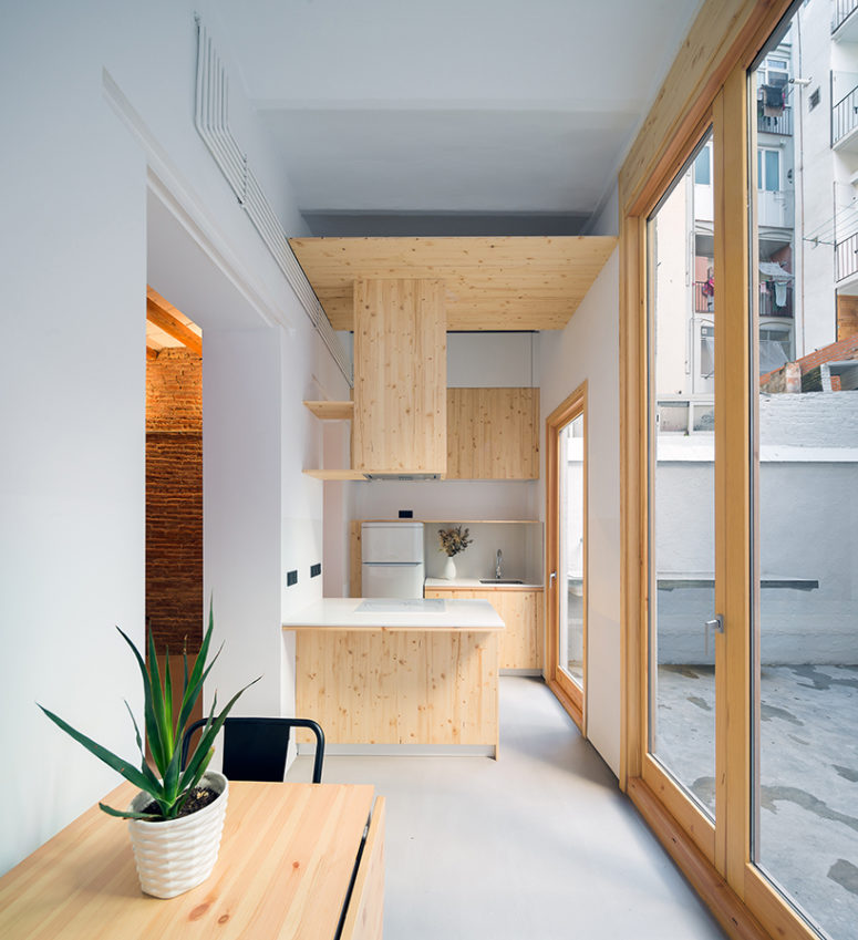 Comfortable Modern Home With Functional Interiors