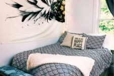 09 a printed pineapple wall art can be a cool solution for a summer bedroom