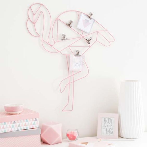 flamingo wire wall art for a girl's home office can be a practical and cute solution