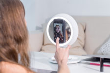 JUNO Smart Mirror for taking perfect selfies