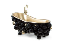 Newton bathtub by Maison Valentina