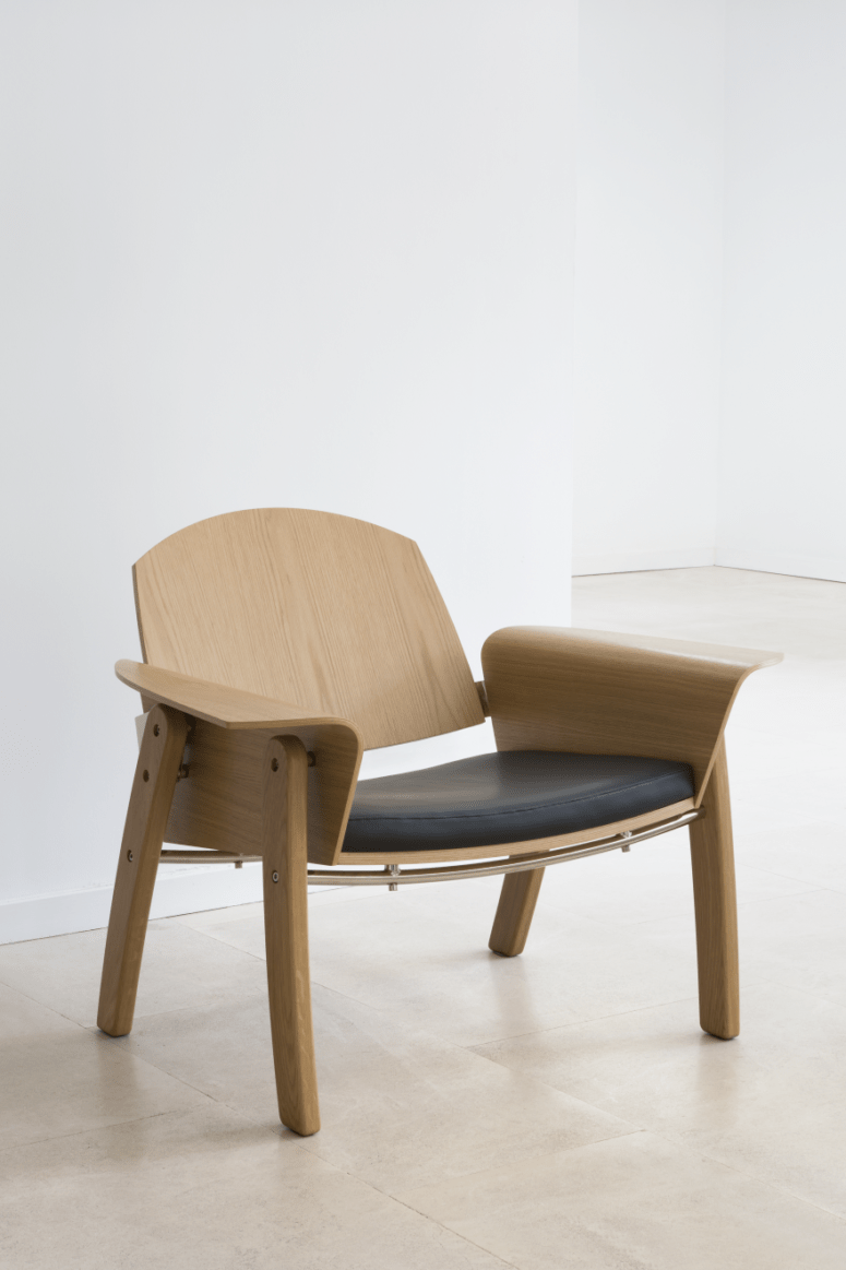 This armchair is inspired by the famous traditional Japanese clothes, kimono