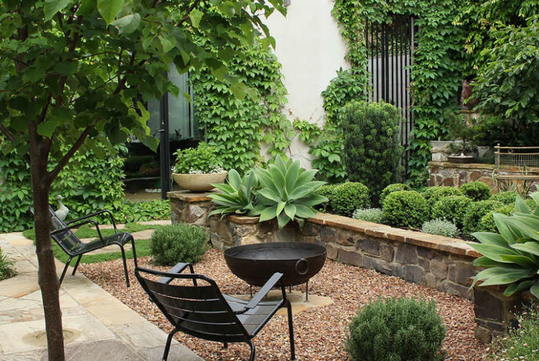 This relaxing garden was created by Kate Seddon Landscape Design in Melbourne