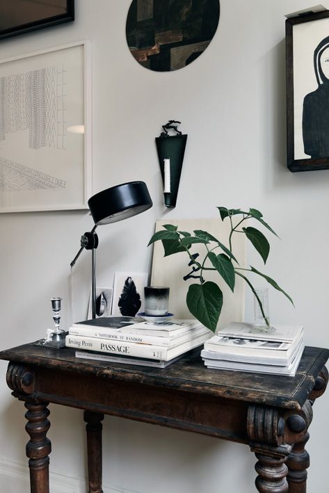 An Antique Desk In Your Interior, Antique Mirror Writing Desk Lamp