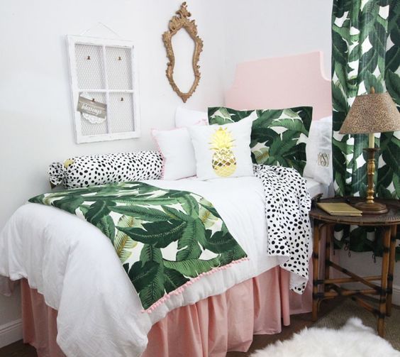 30 stylish and timeless tropical leaf décor ideas - digsdigs