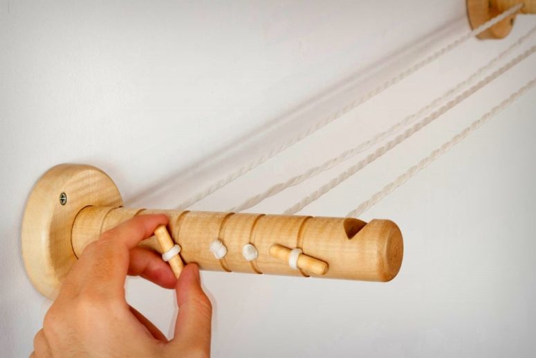 It's very easy to regulate the ropes and their tightness