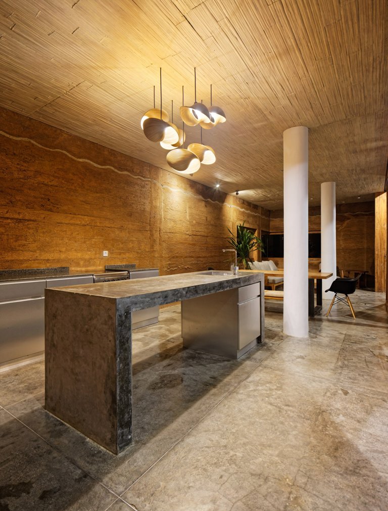 The walls are made thick and covered with special mixtures of clay and other local materials to avoid overheating, and the rest of the decor just matches the look