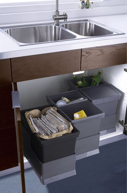 pull out separate trash cans under the sink look neat and help sorting out the trash