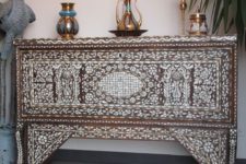 28 a wooden chest inlaid with mother of pearl can fit a boho chic or a Moroccan interior