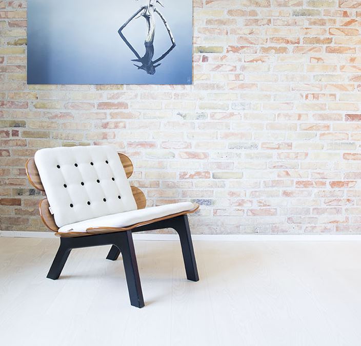 Add a footrest to your chair, and you'll get an ideal seating solution