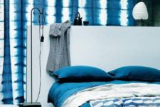 26 shibori curtains and bedding for those who love blue shades in the bedroom