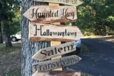 halloween signs