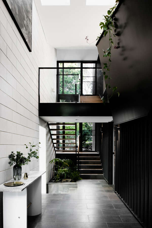 Upon entering you can see ladder, there are private zones upstairs and public ones on the lower level