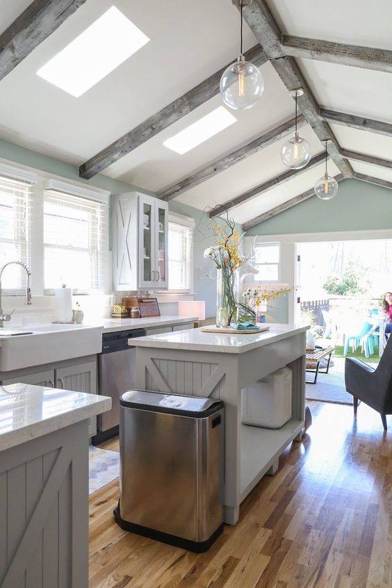 25 Vaulted Ceiling Ideas With Pros And Cons