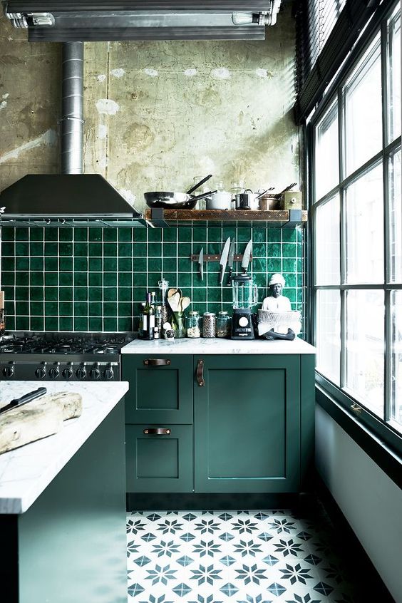 https://www.digsdigs.com/photos/2017/09/10-vintage-dark-green-cabinets-with-industrial-handles-and-an-emerald-tiles-backsplash.jpg