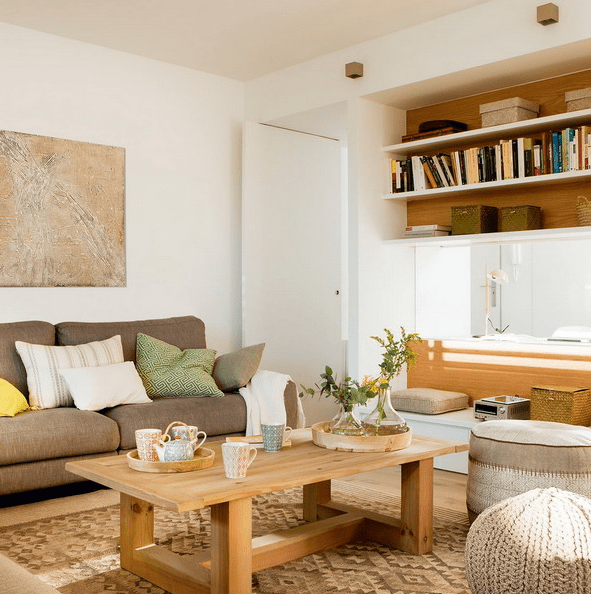 This spacious Spanish apartment is super functional and useful for everyone, from parents working at home to kids and guests This spacious Spanish apartment is super functional and useful for everyone, from parents working at home to kids and guests