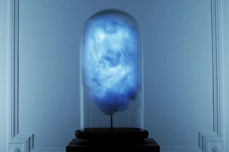 This unique Cloud lamp is for those who love politics and modern social networks because it creates a storm for every Donald Trump's tweet