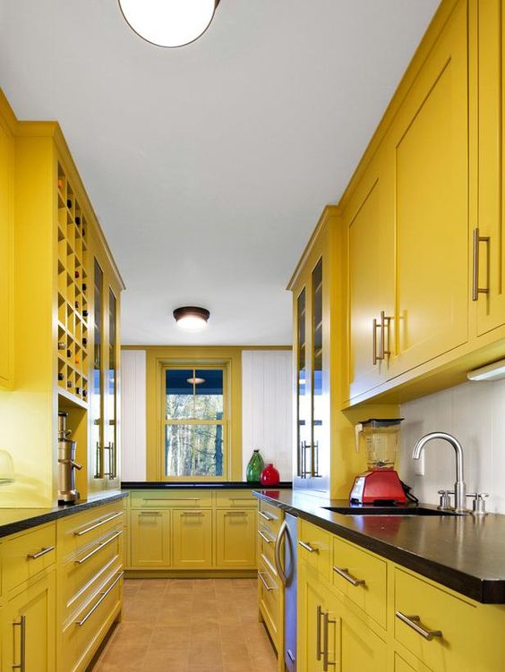 27 Yellow Kitchen Decor Ideas To Raise Your Mood - DigsDigs