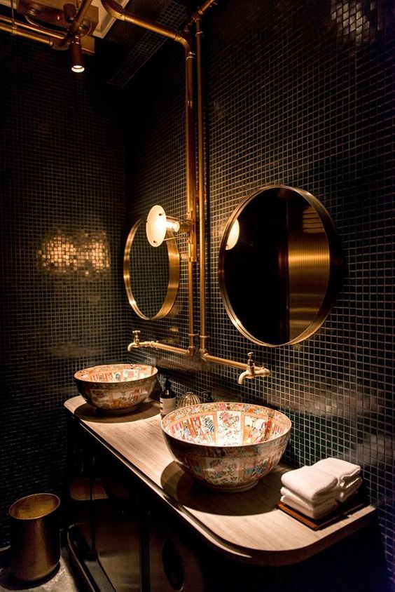 25 Chic And Stylish Bathrooms With Black Walls - DigsDigs